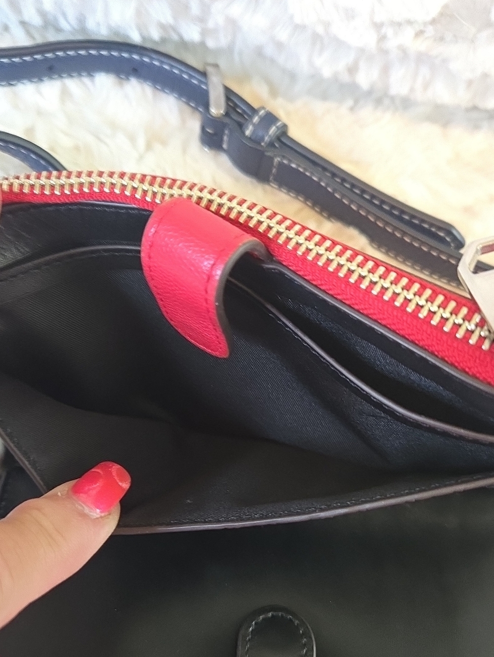 Rebecca Minkoff Red Crossbody Wallet - Picture 6 of 10